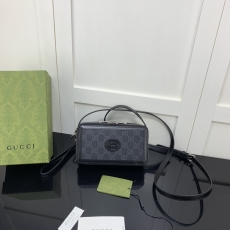 Gucci Satchel Bags